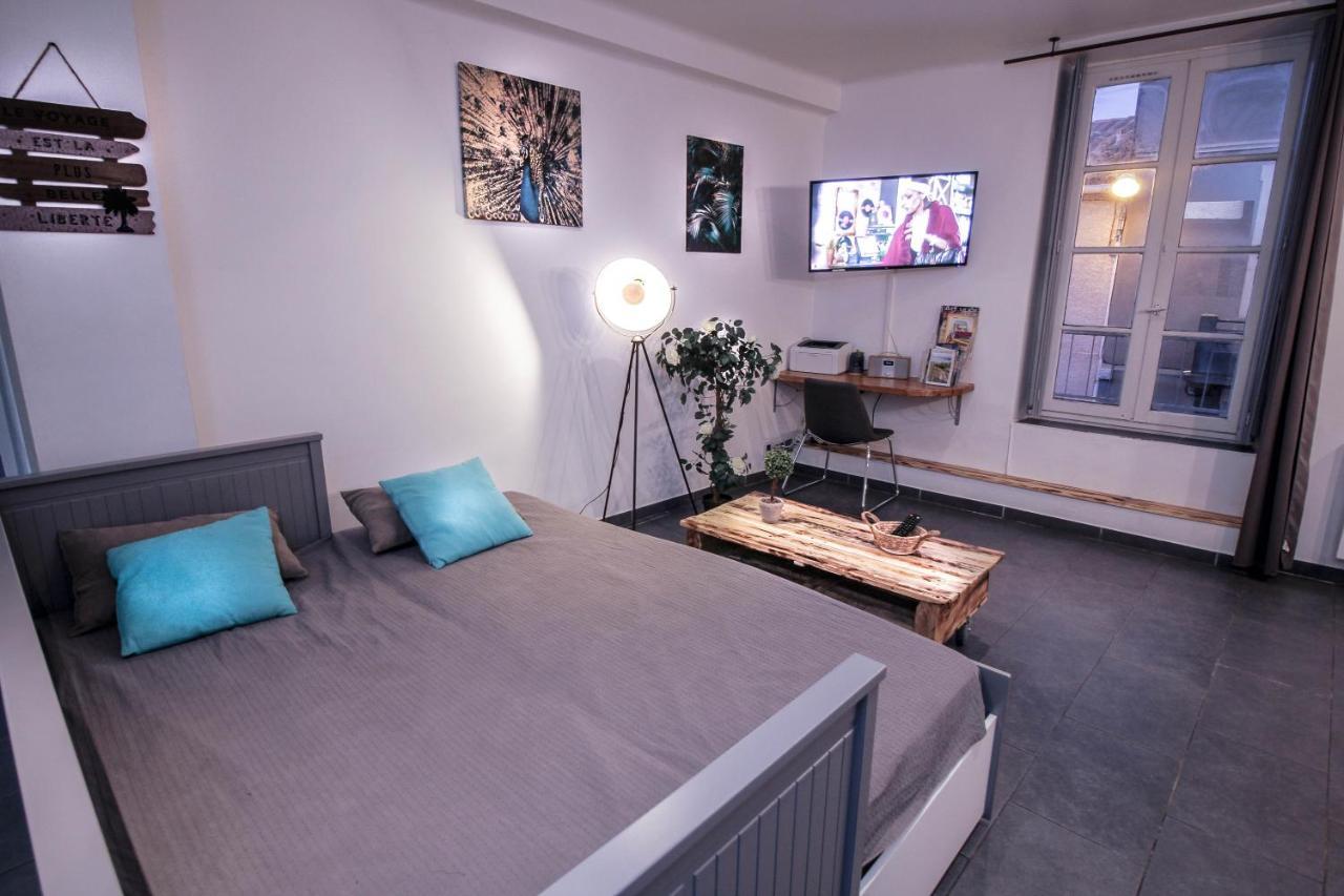 Appartement Calme Et Spacieux, Cite Et Ville A Pied, Wifi, 2 Chambres, 3 Lits カルカソンヌ エクステリア 写真